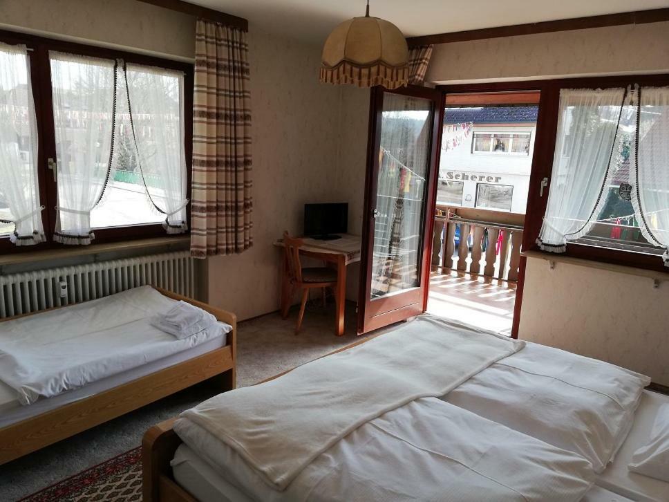 Rötenbach Hotel-Pension Zum Bierhaus מראה חיצוני תמונה
